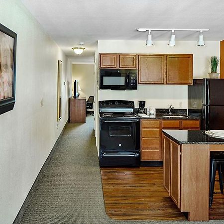 Affordable Suites มัวร์สวิลล์ ภายนอก รูปภาพ