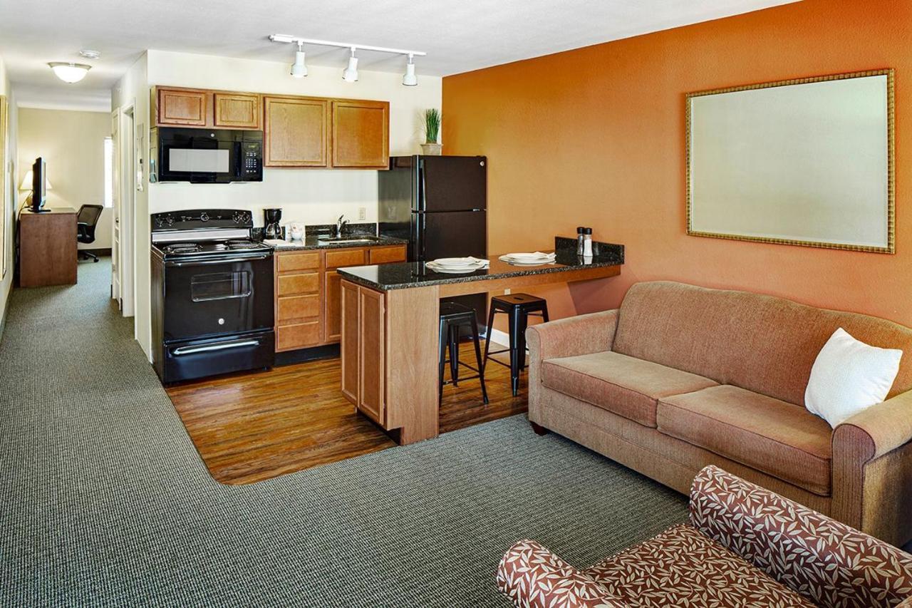 Affordable Suites มัวร์สวิลล์ ภายนอก รูปภาพ
