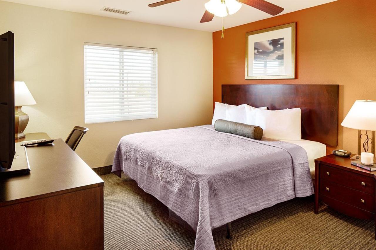 Affordable Suites มัวร์สวิลล์ ภายนอก รูปภาพ