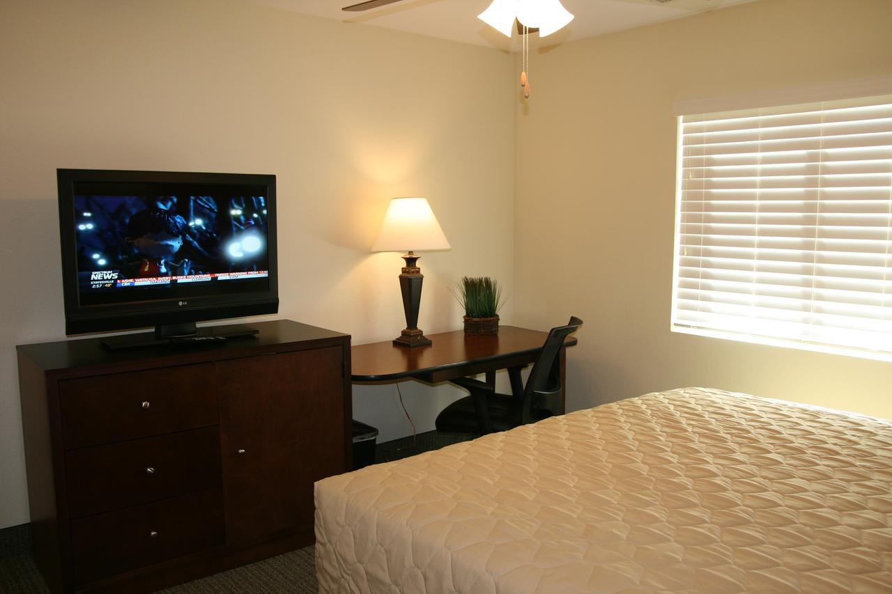 Affordable Suites มัวร์สวิลล์ ภายนอก รูปภาพ